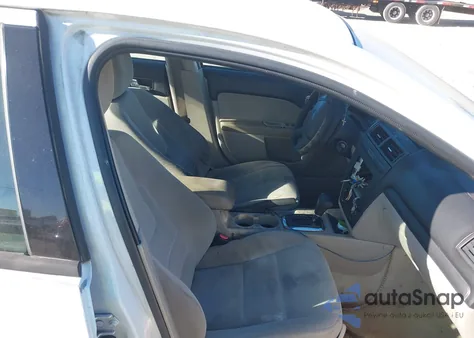 2009 Ford Fusion S из США, поврежденный, VIN 3FAHP06Z49R217767